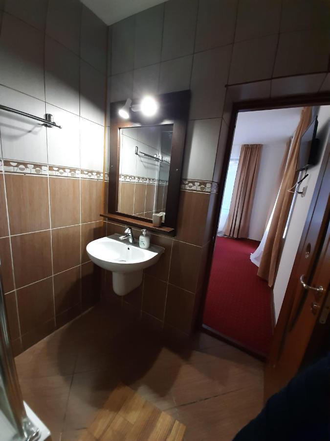 Pensiunea Montan Din Bran,Sat Simon Spa Indoor Bran  Extérieur photo