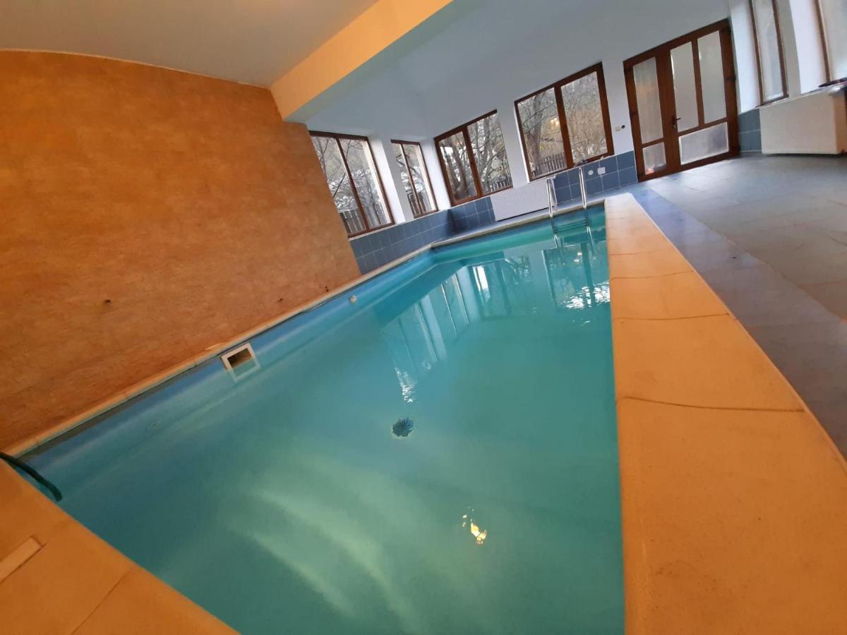 Pensiunea Montan Din Bran,Sat Simon Spa Indoor Bran  Extérieur photo