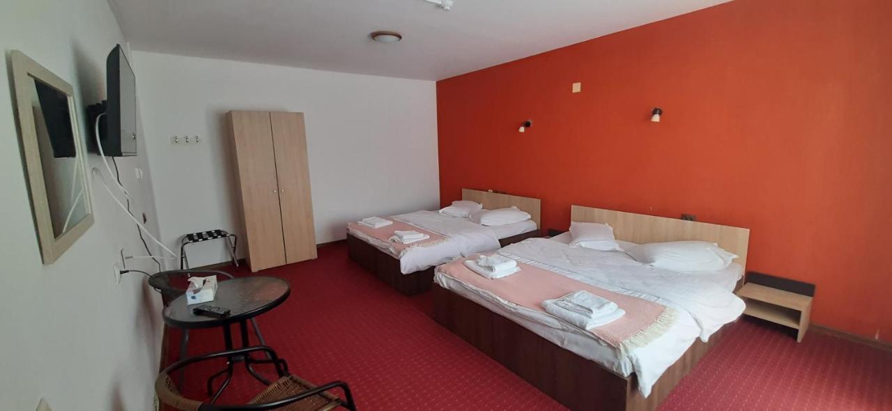 Pensiunea Montan Din Bran,Sat Simon Spa Indoor Bran  Extérieur photo